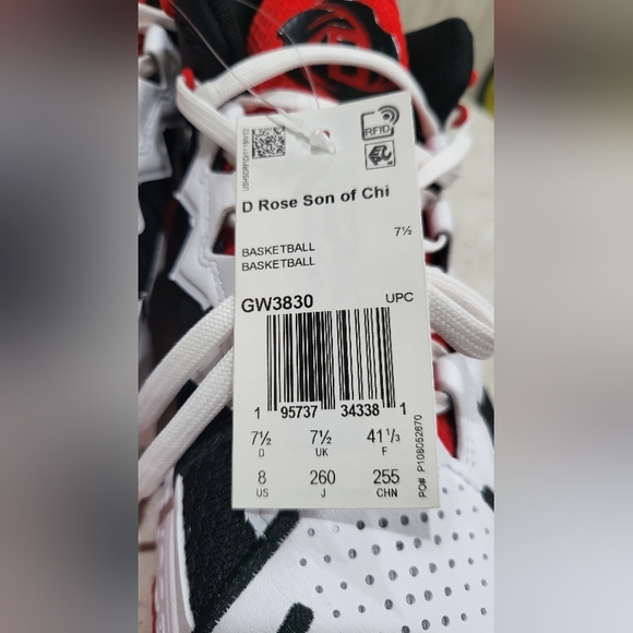 Adidas D. Rose Son of Chi. Mens basketball shoes size 8. Red, black and white. - Picture 6 of 6